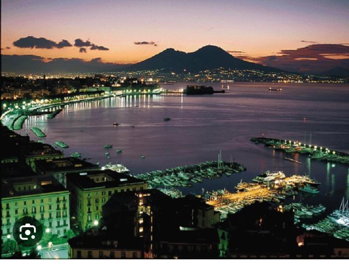 Napoli Sunny Charme Apartment Exterior photo